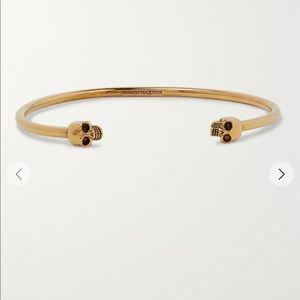 Men’s Alexander McQueen Thin Twin Skull Bracelet in Gold Brass